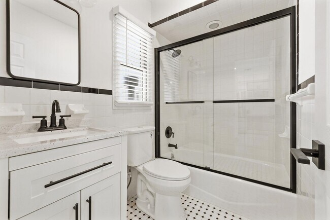 Building Photo - 312 Washington St