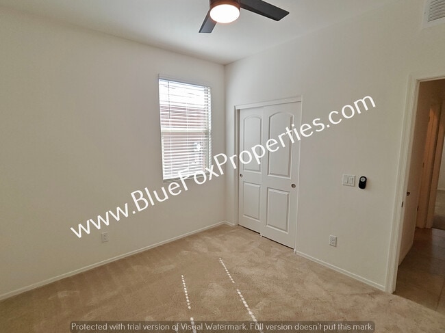 Building Photo - 7860 N Scholes Ave