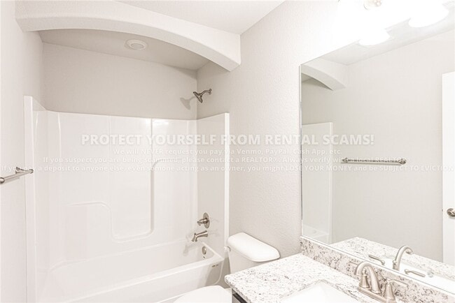 Building Photo - 4463 W Newton Ave