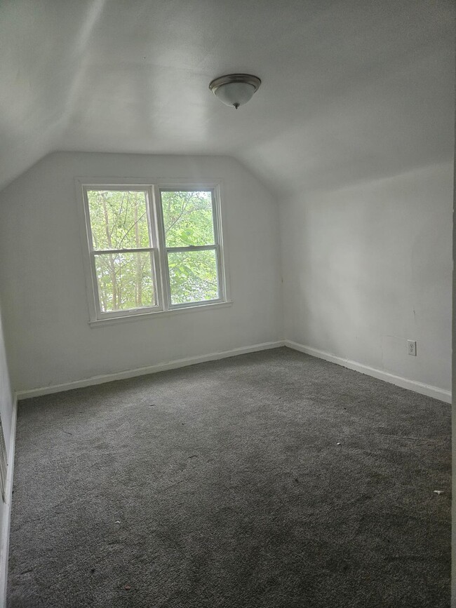 Building Photo - 12150 Wayburn St