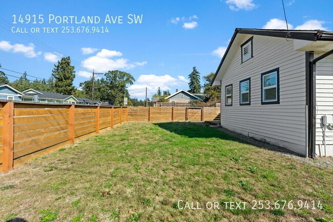 Building Photo - 14915 Portland Ave SW