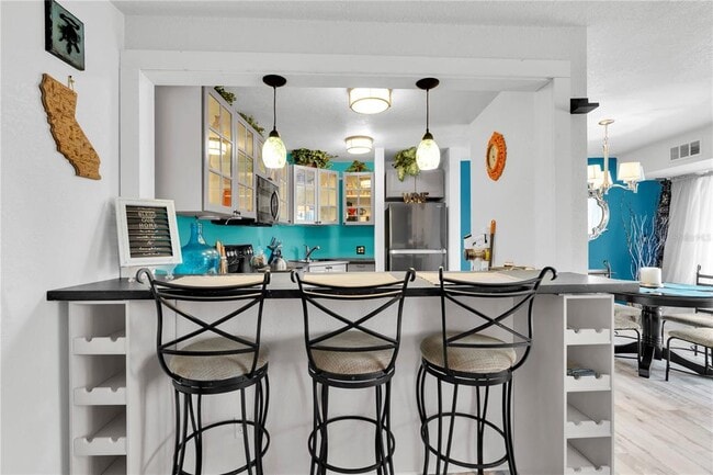 Building Photo - 3315 58th Ave S