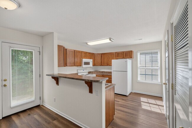 Building Photo - 1716-1718-1718 Juniper Dr