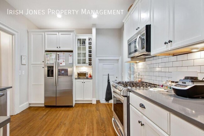 Building Photo - 63 Oakland Pl