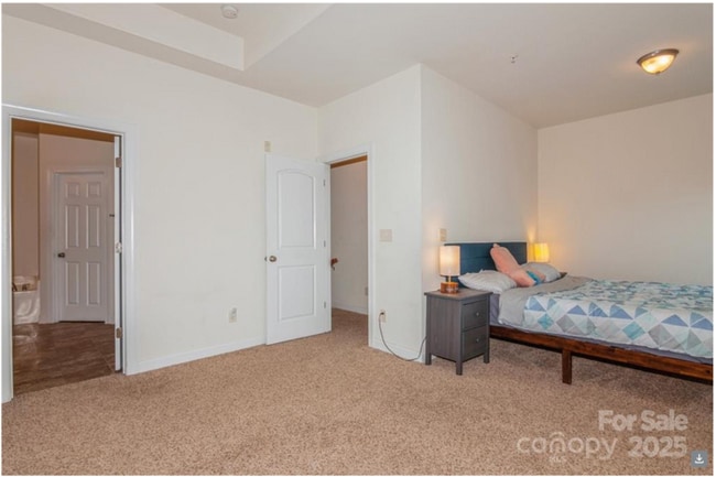 Building Photo - Stylish 2-Bedroom, 2.5-Bath Home with Mode...