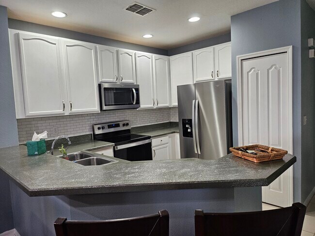 Building Photo - 10742 Savannah Wood Ct