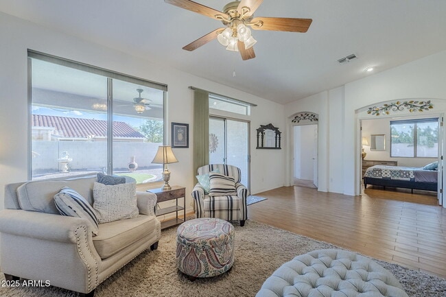 Building Photo - 4269 E Cassia Ln