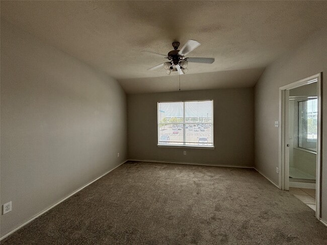 Building Photo - 2710 Maybrook Hollow Ln