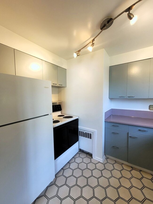 Building Photo - Spacious 2 Bedroom Condo in Downtown Bellingham - Forest St
