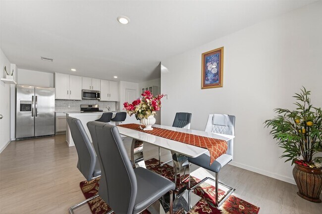 Building Photo - 16703 Rolling Pasture Ln