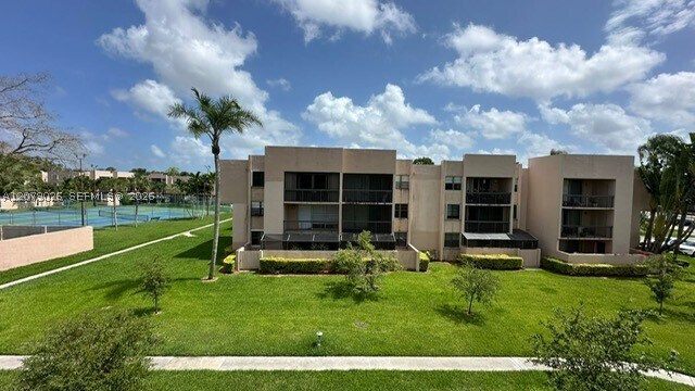 Building Photo - 10425 SW 112th St