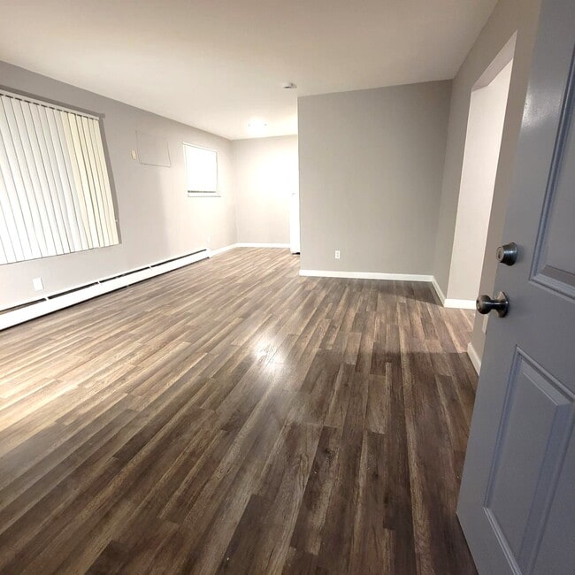 Primary Photo - King Towers Apartments