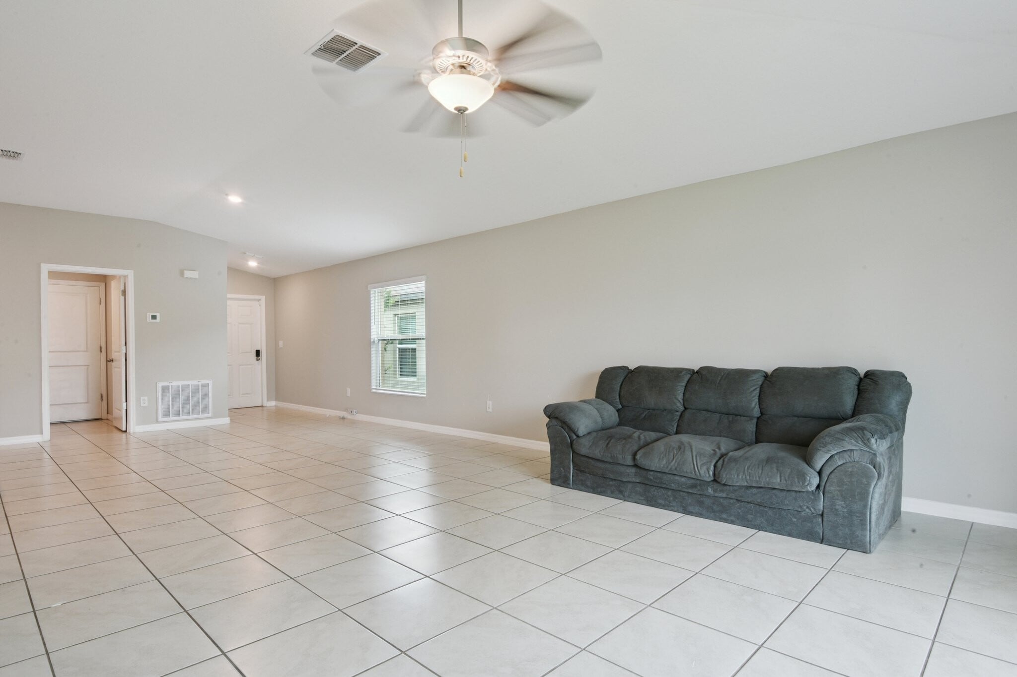 Building Photo - 5436 Blue Azure Dr