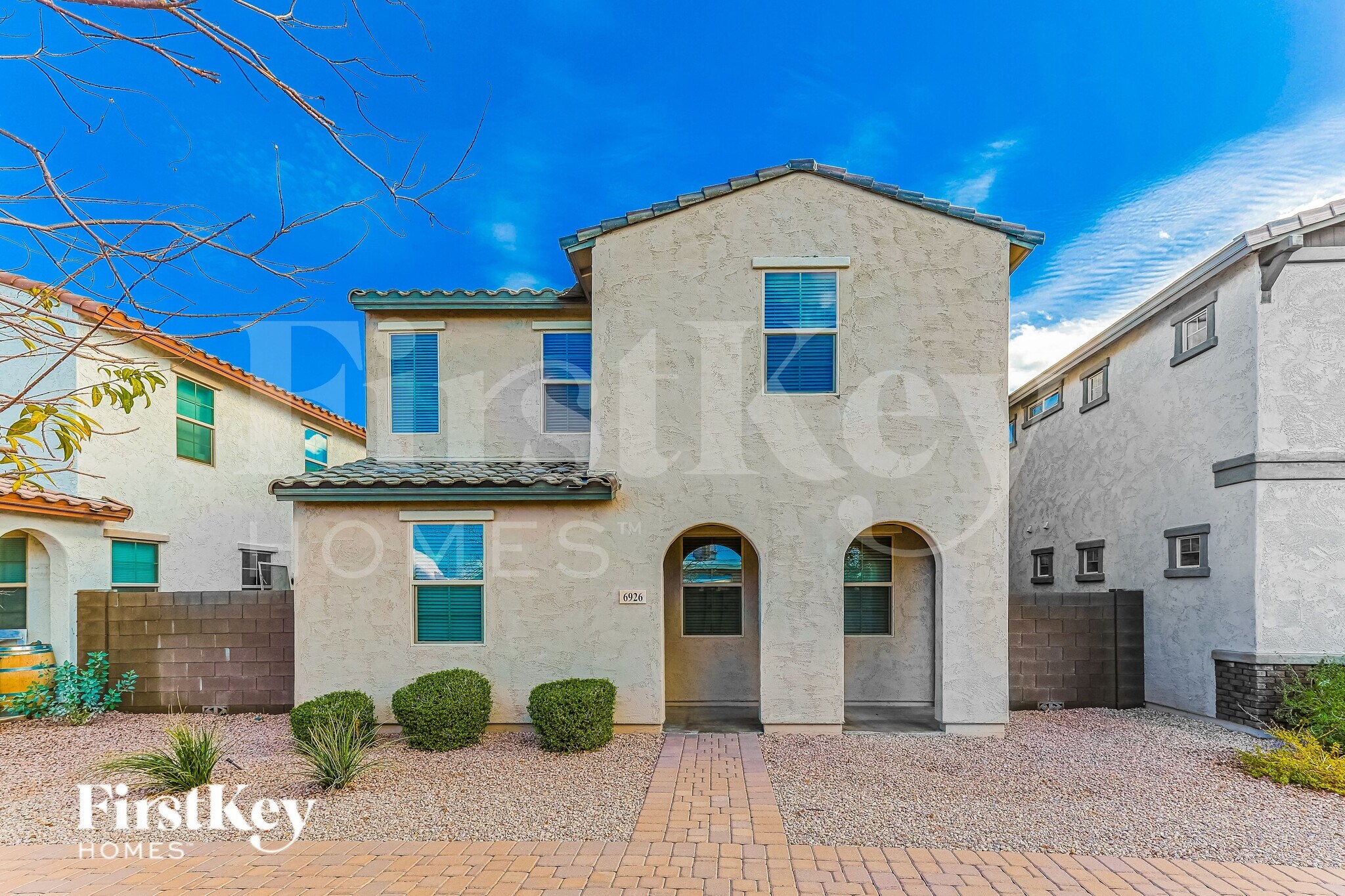 Building Photo - 6926 E Butte St