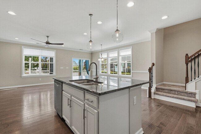 Building Photo - 1173 Little Gem Ln