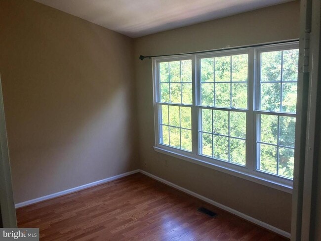 Building Photo - 14746 Green Park Way