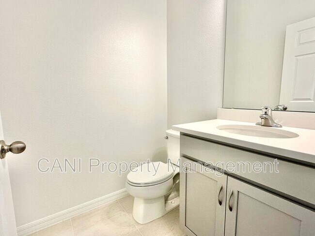 Building Photo - 1192 Happy Frst Lp