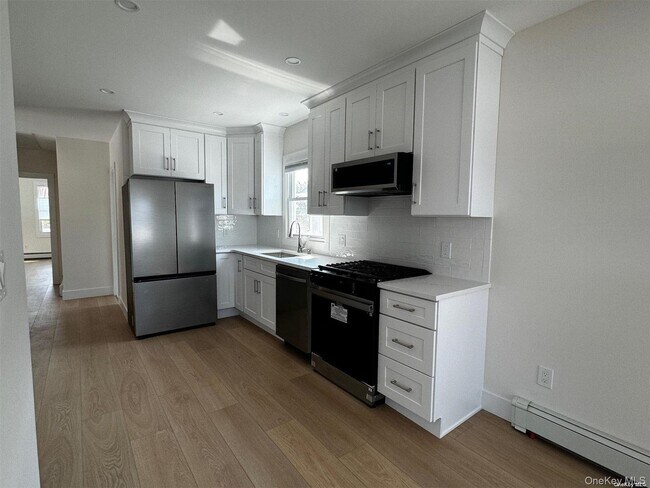 Building Photo - 253 W Market St