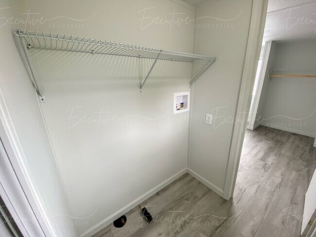 Building Photo - Recently Remodeled 3-Bed Mobile Home in Sulphur