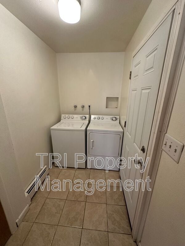 Building Photo - 1304 29th St