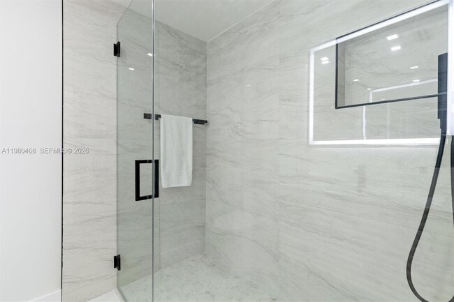 Building Photo - 1840 NE 199th St