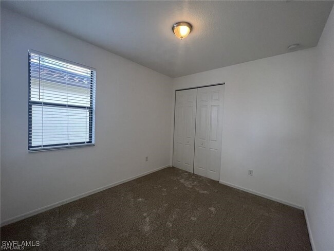 Building Photo - 5459 Useppa Dr