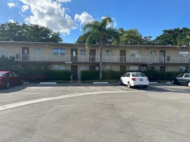 Building Photo - 7355 NW 5th Pl