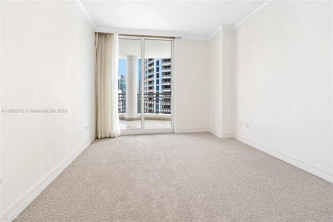 Building Photo - 2 br, 2.5 bath Condo - 808 Brickell Key Dr...