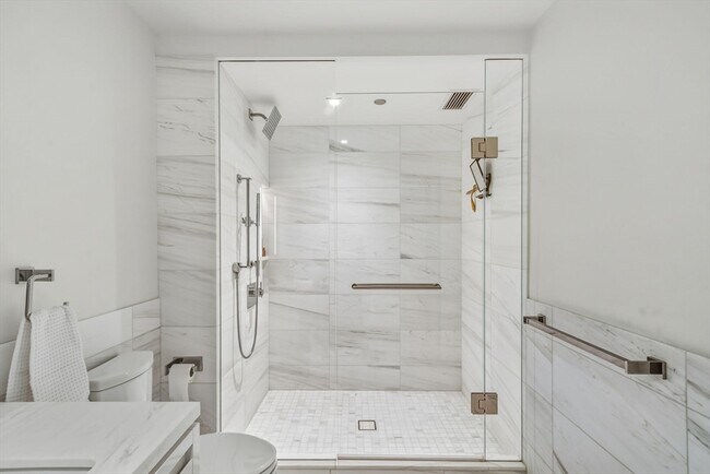 Building Photo - 150 Seaport Blvd