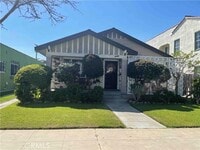 Building Photo - 1030 W 64th St