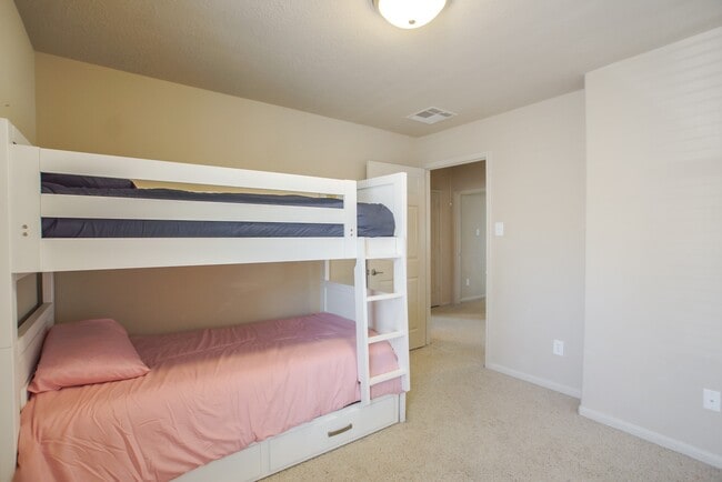 Building Photo - 166 Tortoise Creek Way