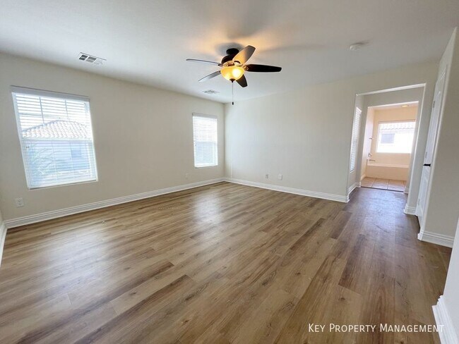 Building Photo - 2913 Big Mountain Ave