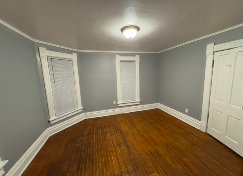 Building Photo - 923 16th Ave