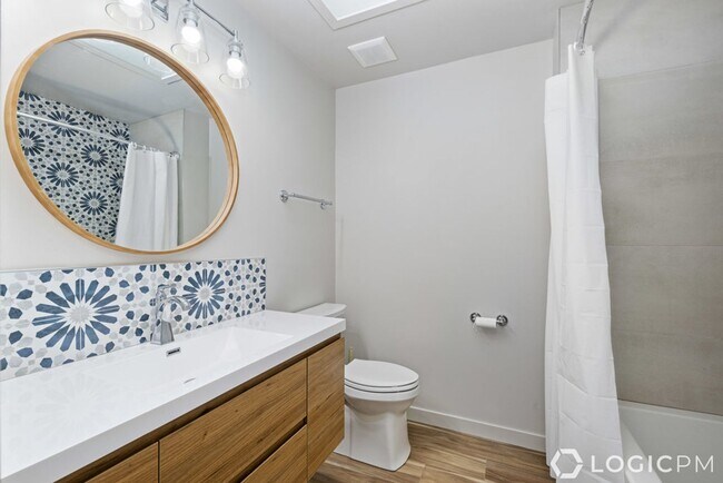 Building Photo - 10328 Countrywood Dr