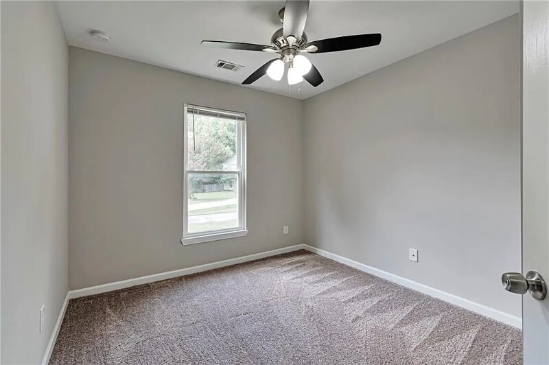 Building Photo - 439 Tara Oaks Trail