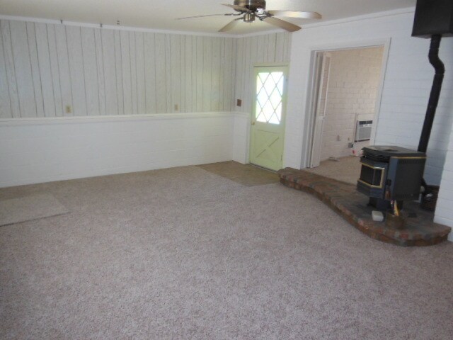 Building Photo - Mid Century Cutie on 2.5 Acres