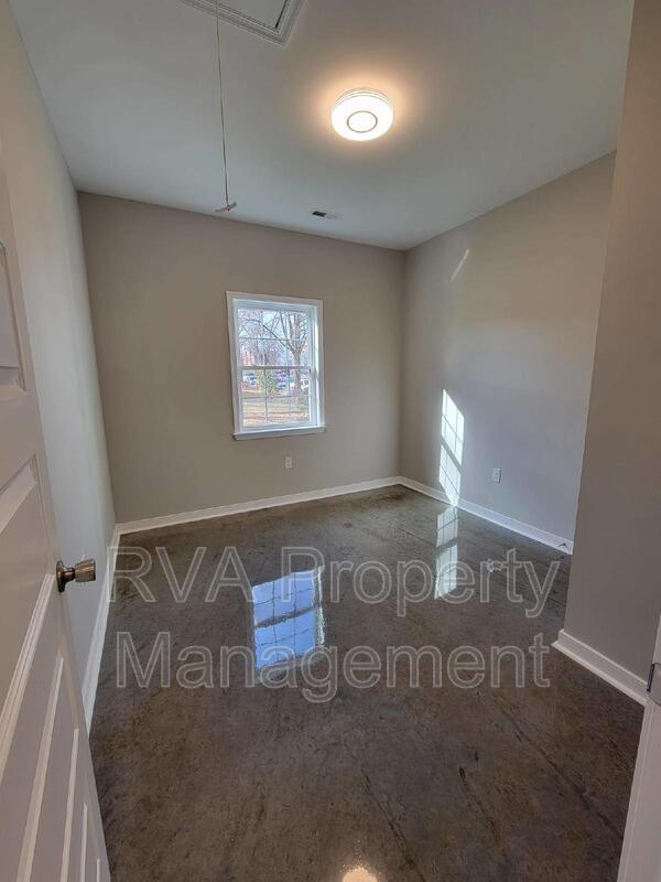 Building Photo - 1270 W Moore St