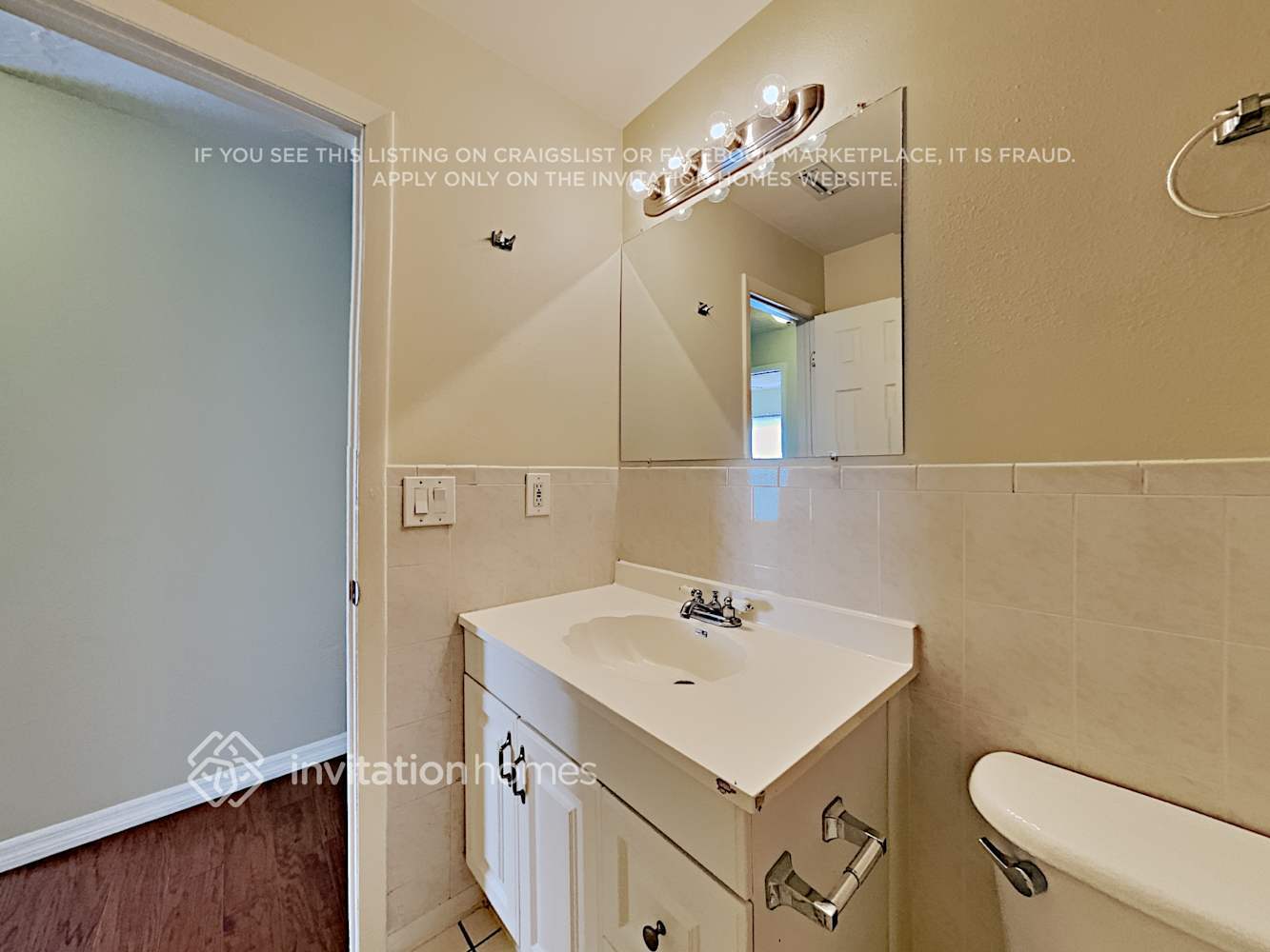 Building Photo - 6044 Francis Dr