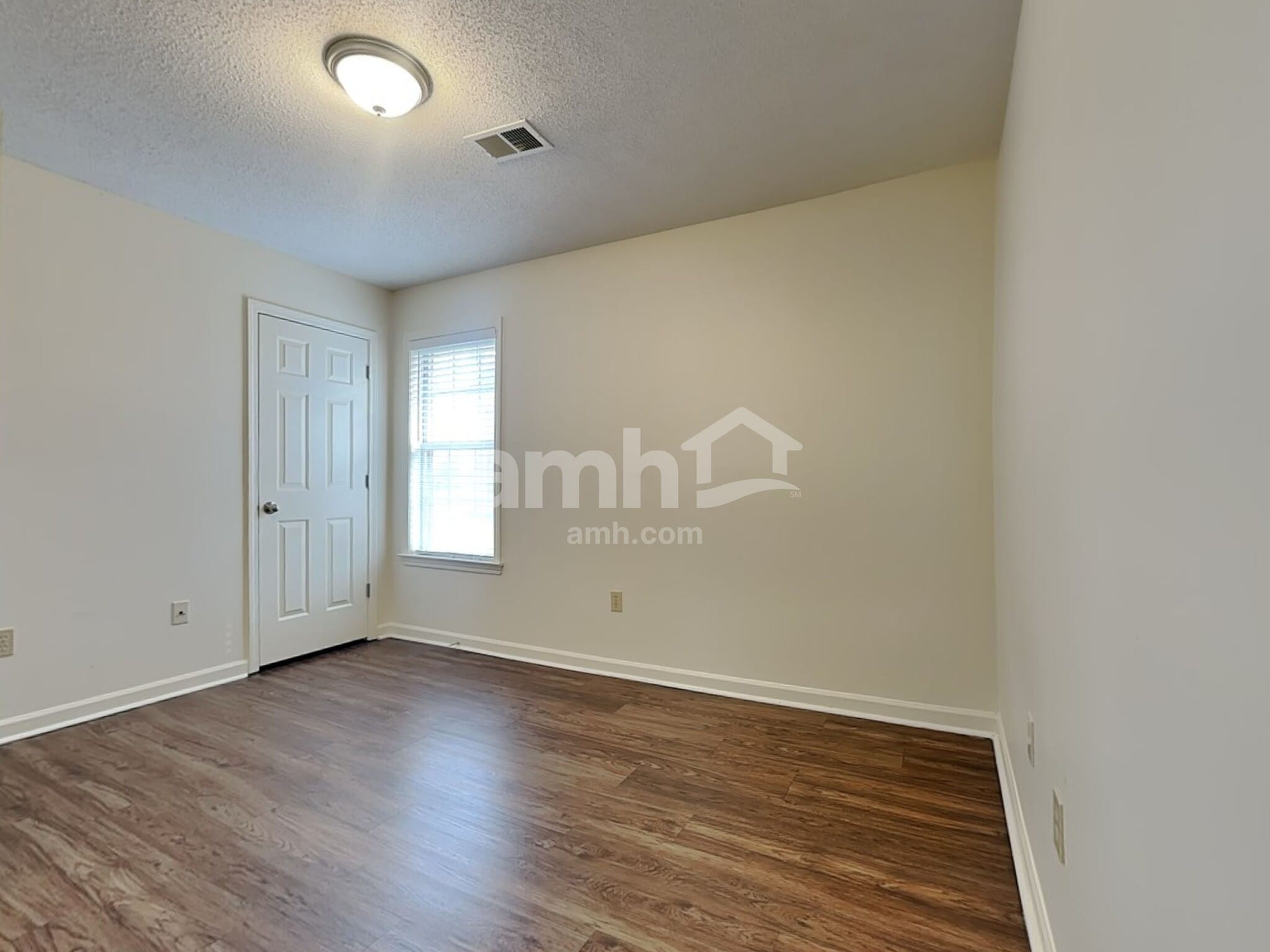 Building Photo - 4343 Shiney Point Cv