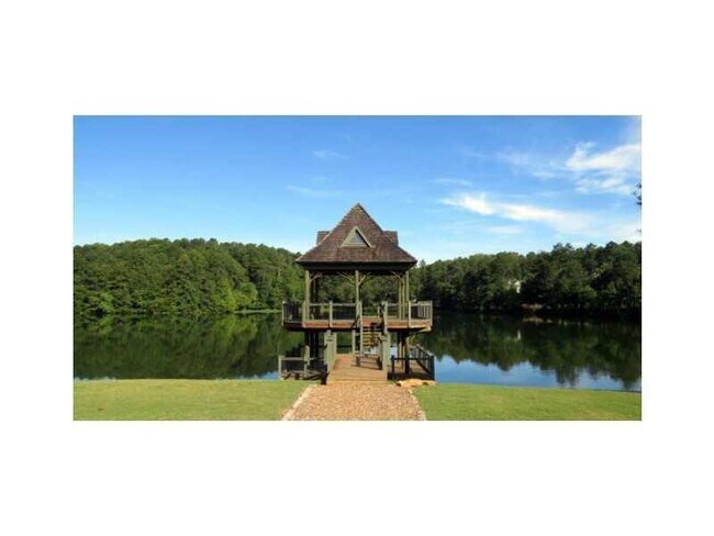 Building Photo - 203 Glenwood Dr