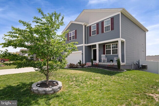 Building Photo - 35418 River Bend Dr
