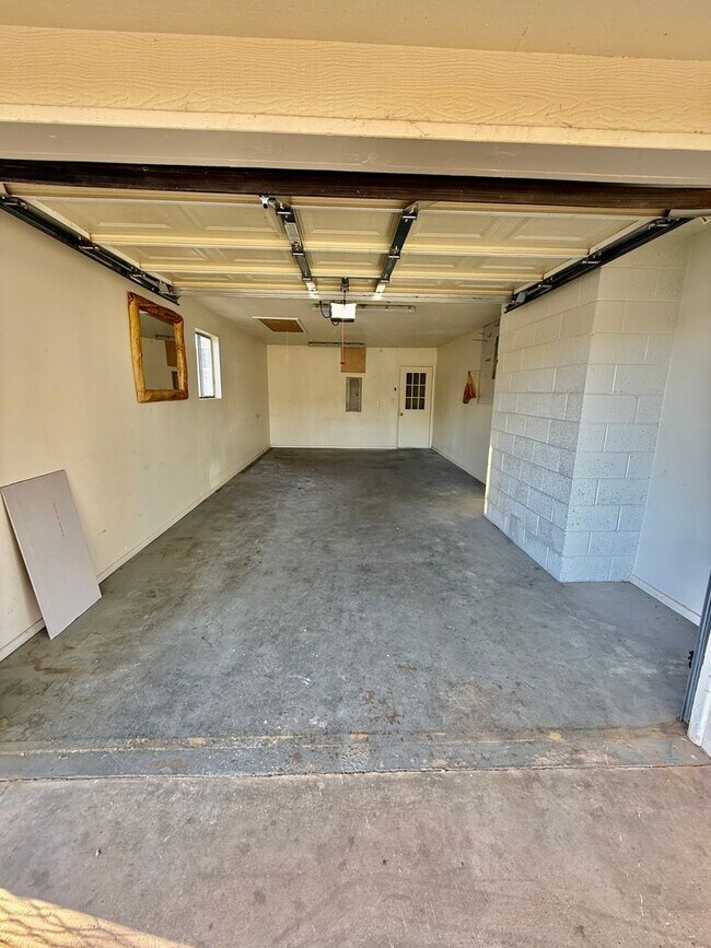 Building Photo - Pet-Friendly 4-BR Home in Santa Clara with RV Parking