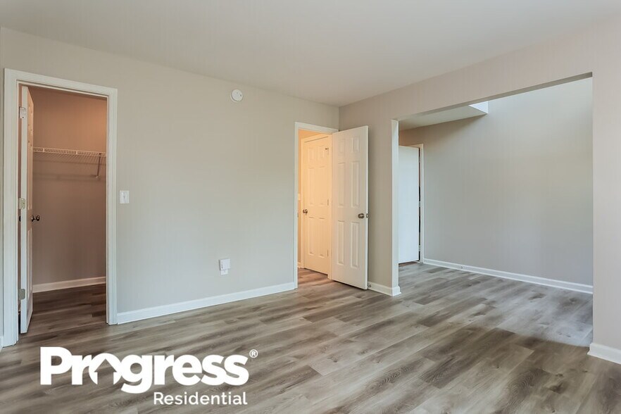 Building Photo - 3051 Berthas Overlook
