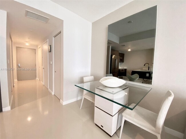 Building Photo - 488 NE 18th St