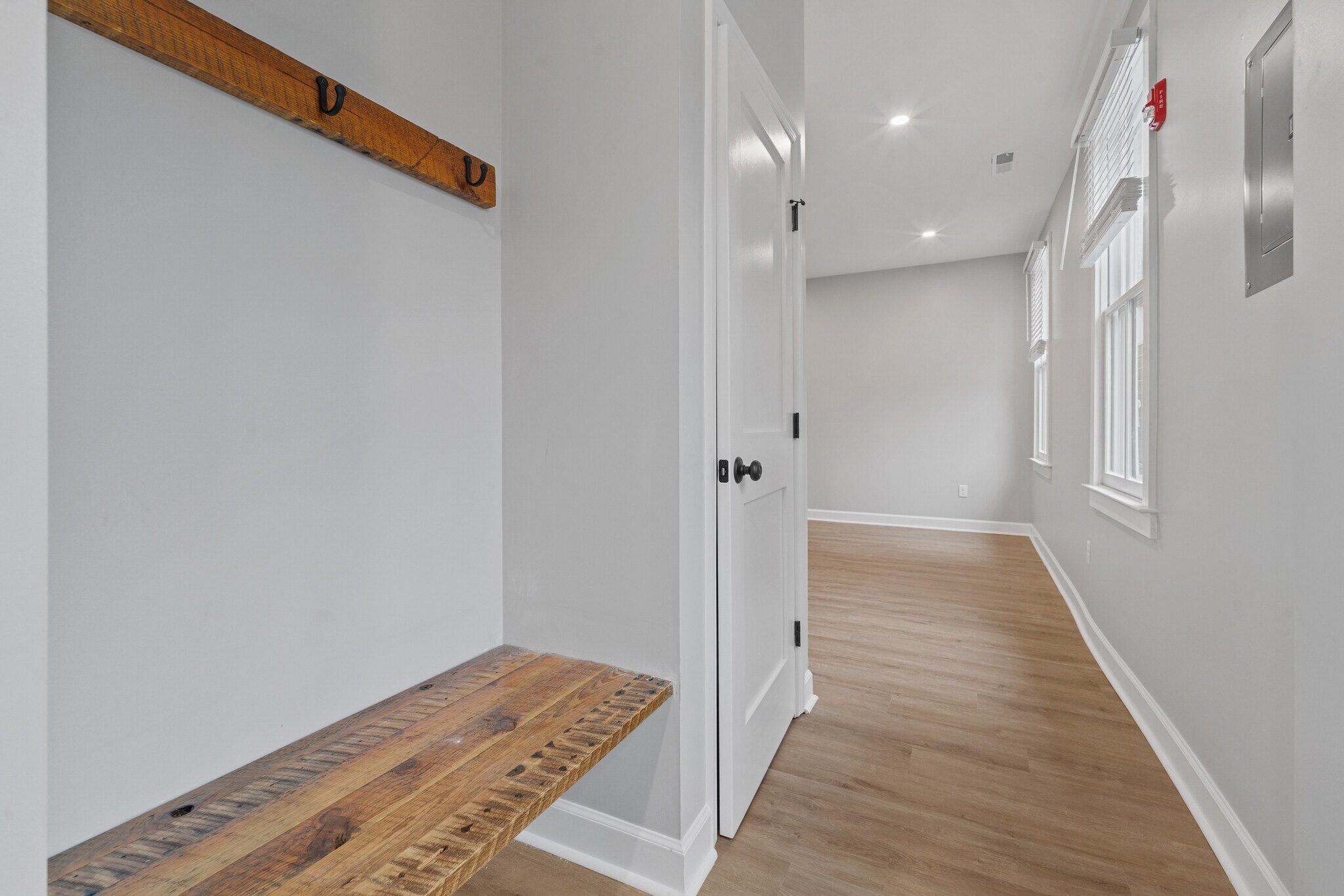 Building Photo - 202 High St