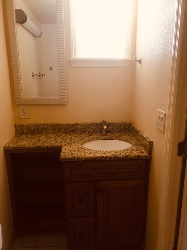 Building Photo - 1315 N US Hwy 1