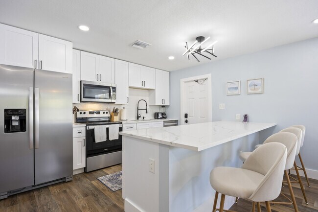 Building Photo - 79 S Brevard Ave