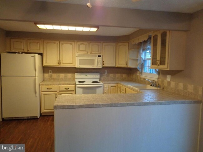 Building Photo - 4020 Rustico Rd