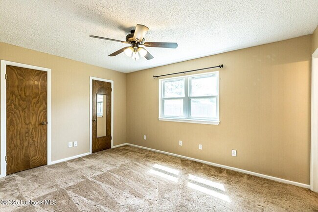 Building Photo - 8304 Fremont Ave