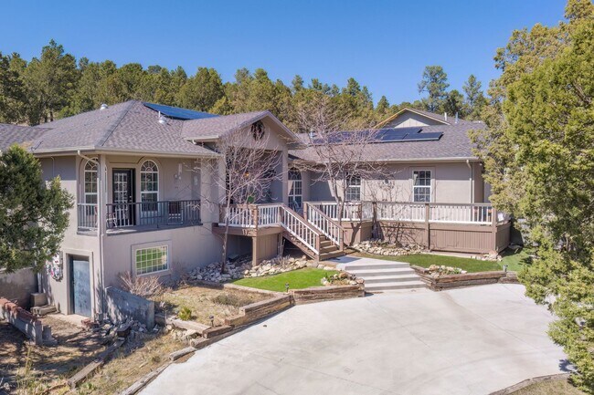 Building Photo - 111 Coker Ln